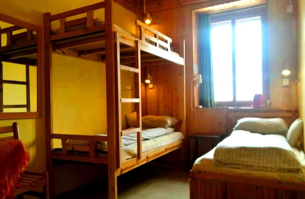 Shangri-La Lao Shay Youth Hostel Exterior photo